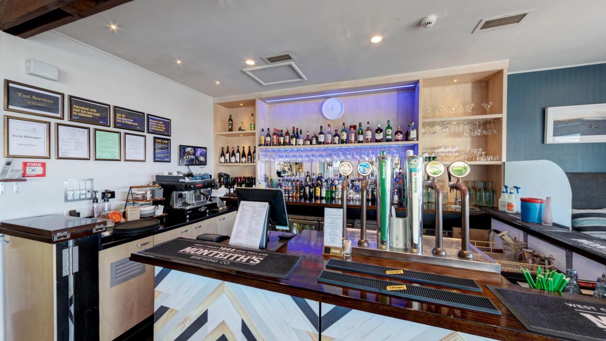Beachfront Hotel Hokitika Exterior foto